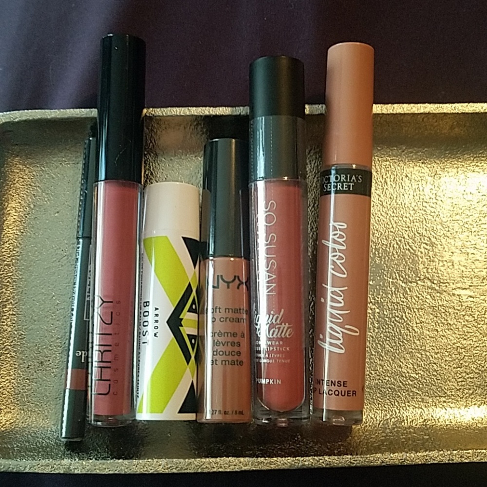 6 Piece Lip Gloss Set Never Used So Susan, Laritzy
